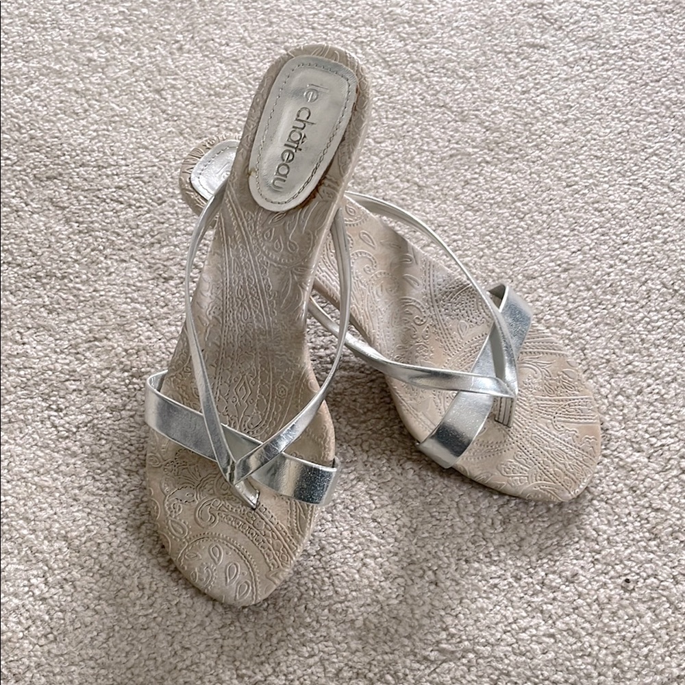 Le Chateau Silver Sandals with Elegant Design